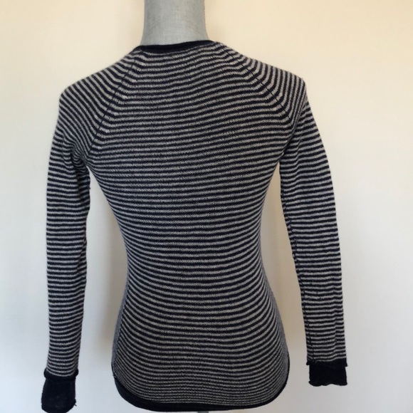 Aritzia TNA Merino Wool Sweater. - Picture 2 of 4